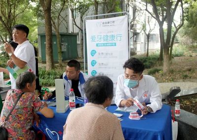 特色農產品集市搬到&ldquo;家門口&rdquo;,社區居民說很贊