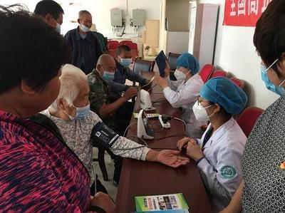 昌平區(qū)舉辦2020年“全國高血壓日”宣傳活動(dòng)暨“健康體重”專項(xiàng)行動(dòng)健康咨詢服務(wù)